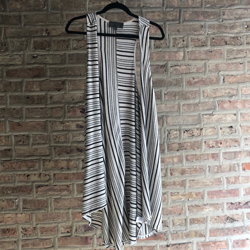 Long black and white sleeveless vest from Anthro!